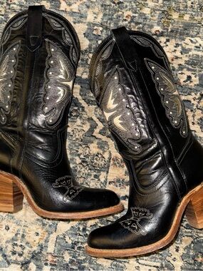 Vintage 1970s Miss Capezio Black Leather Western Heeled Cowboy Boots WITH BOX